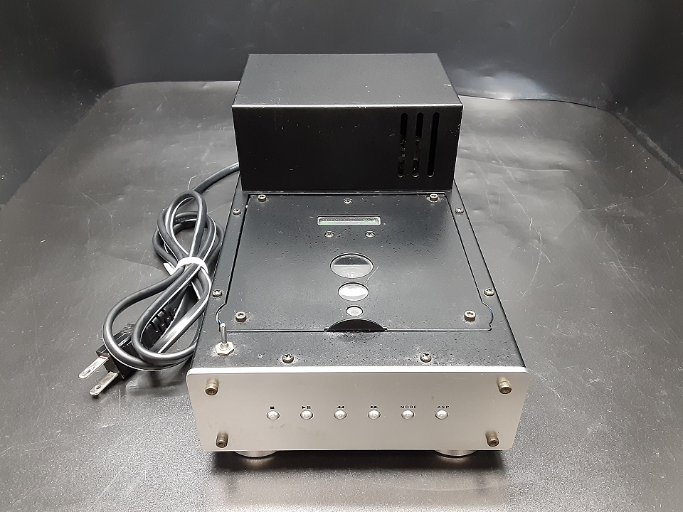 大人気，お得 希少品！ 名機 ELEKIT 真空管ステレオCDプレーヤー TU-878CD